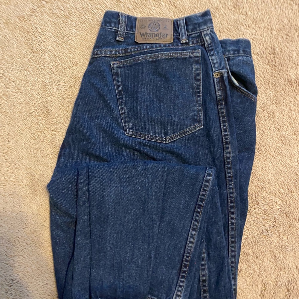 Wrangler Jeans men’s 36x 34 wrangler jeans made In USA